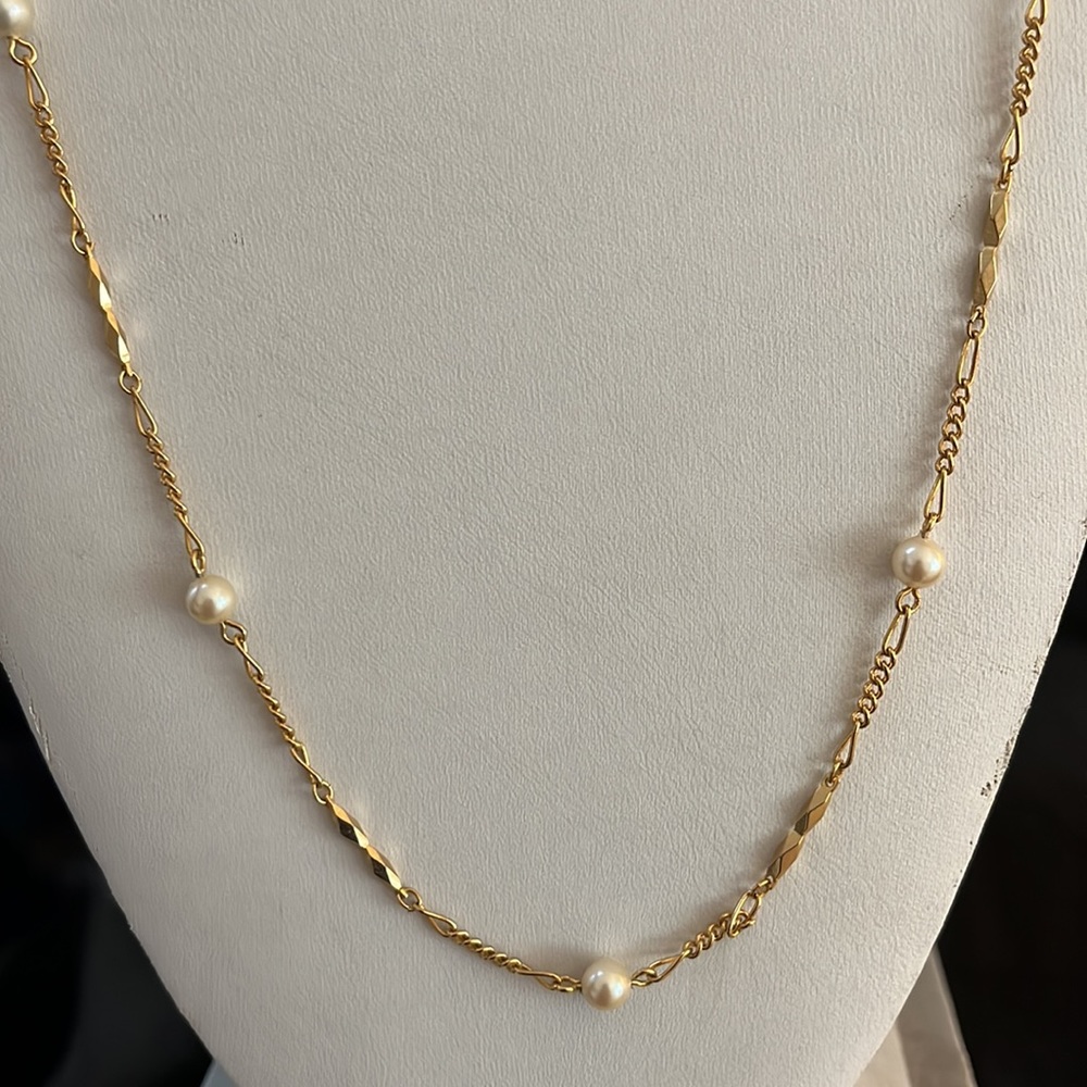 Gold Pearl Necklace